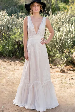 Awesome Long A-line V-neck Lace Chiffon Open Back Wedding Dress