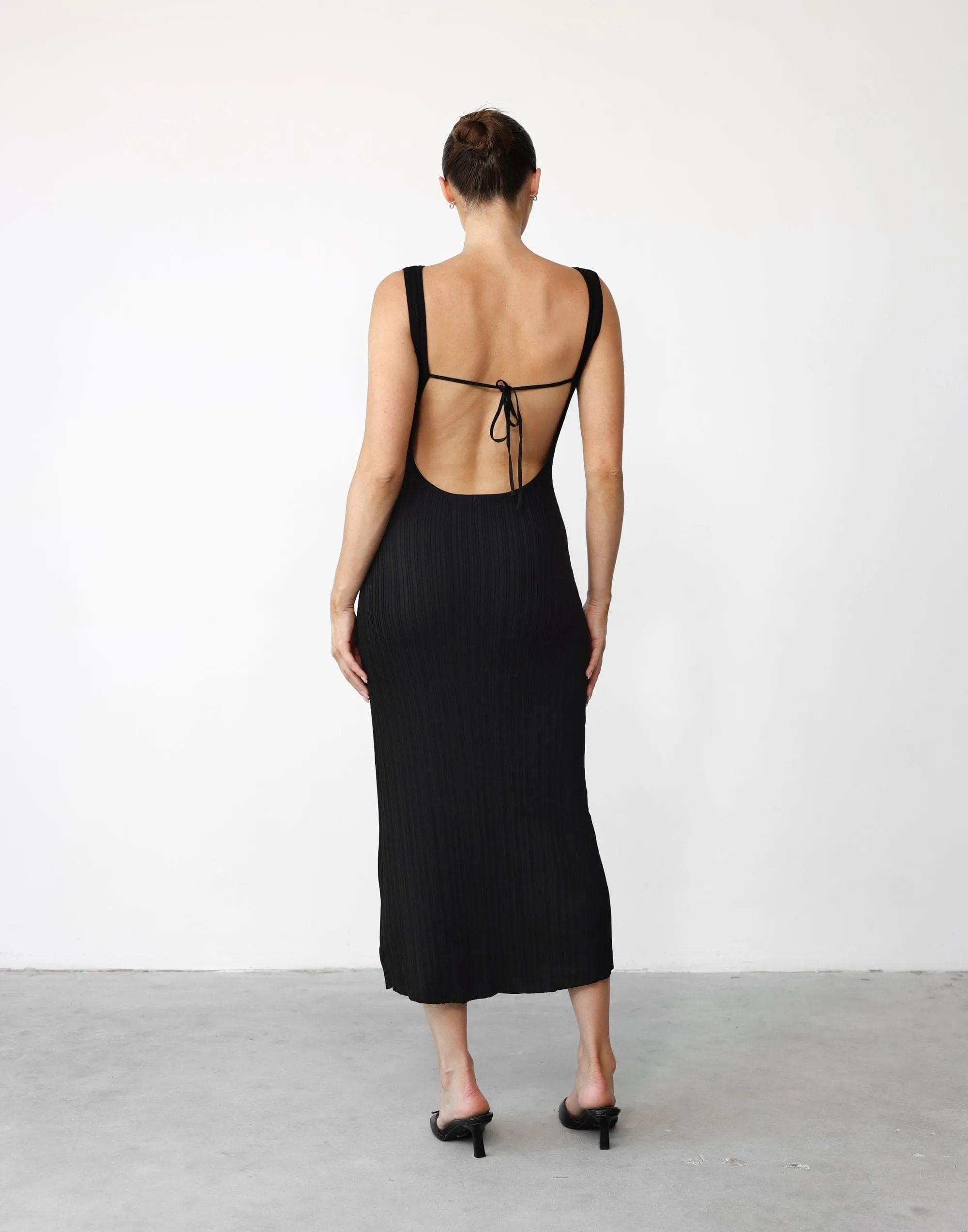 Aylah Midi Dress (Black)