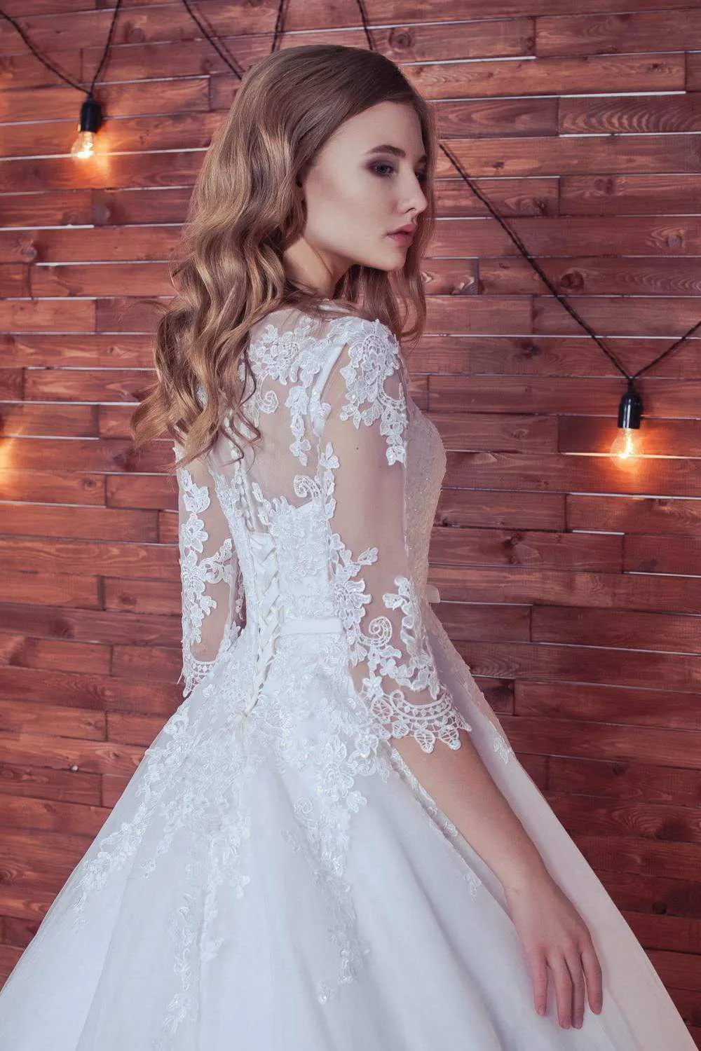 Ball Gown Long Sleeve Tulle Lace Wedding Dress-715031