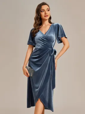 Robe d'invité de mariage mi-longue en velours type une pièce manches courtes col en V