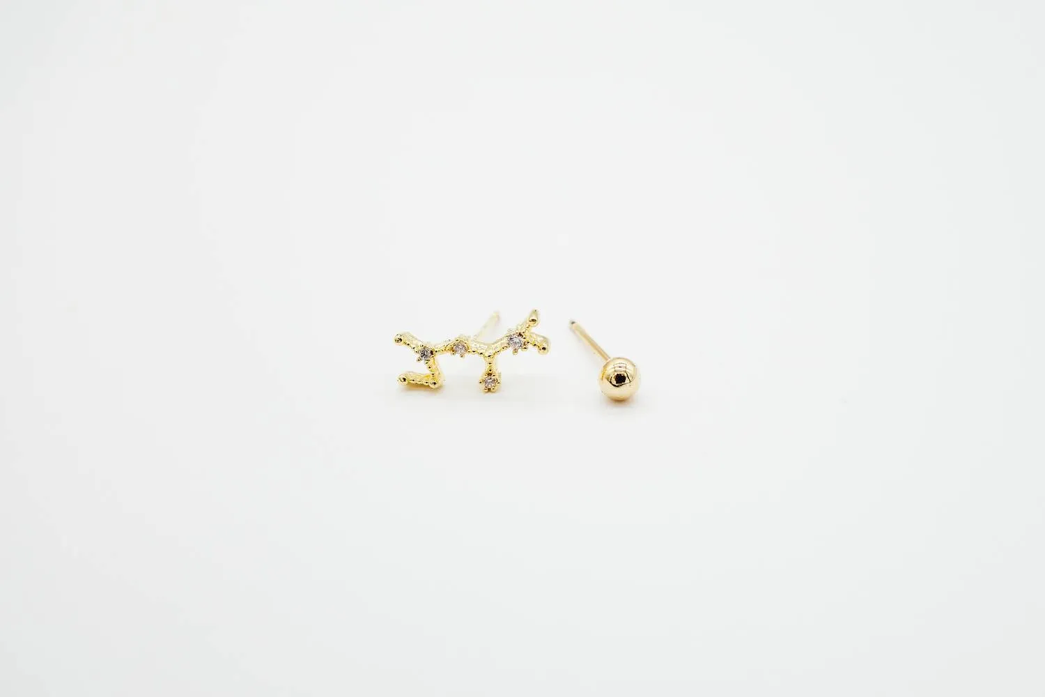 Sagittarius Earrings Nov 22. - Dec 21.