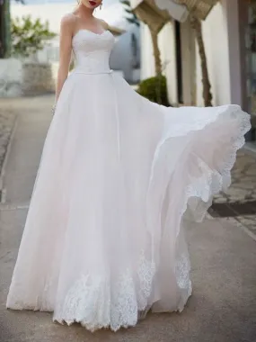 Wedding Dress Sweetheart Neck Sleeveless Floor Length Lace Bridal Gowns With Train