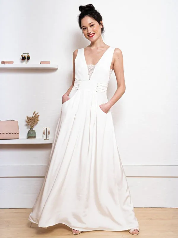 White Simple Wedding Dress Satin Fabric V-Neck Sleeveless Buttons A-Line Long Bridal Dresses