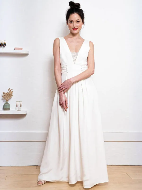 White Simple Wedding Dress Satin Fabric V-Neck Sleeveless Buttons A-Line Long Bridal Dresses